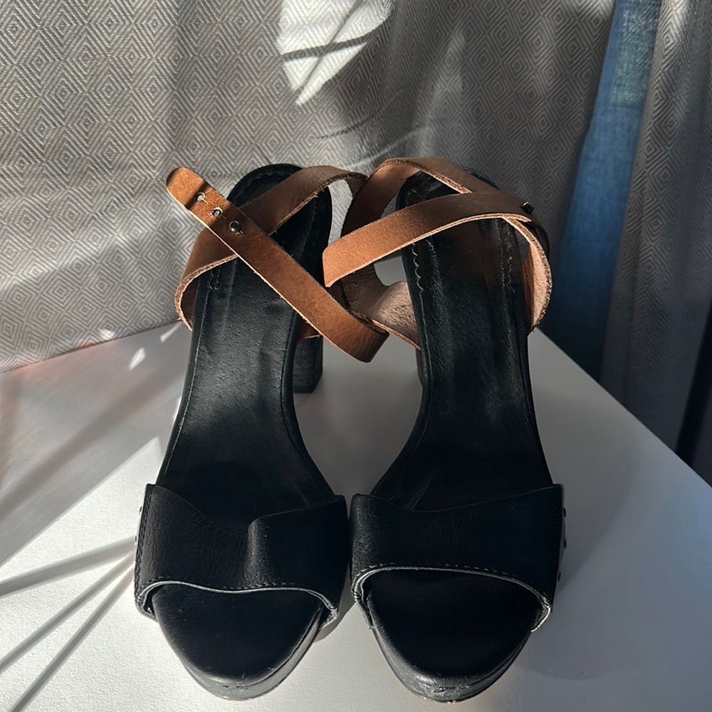 Woman’s heeled Diesel sandals